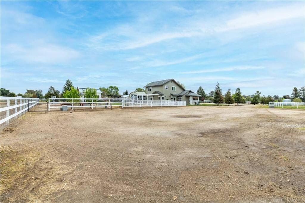 Our Farmhouse, Our Place: Cozy And Cute Homestead! Paso Robles Eksteriør billede